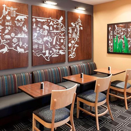 Towneplace Suites Dallas Las Colinas Ирвинг Экстерьер фото