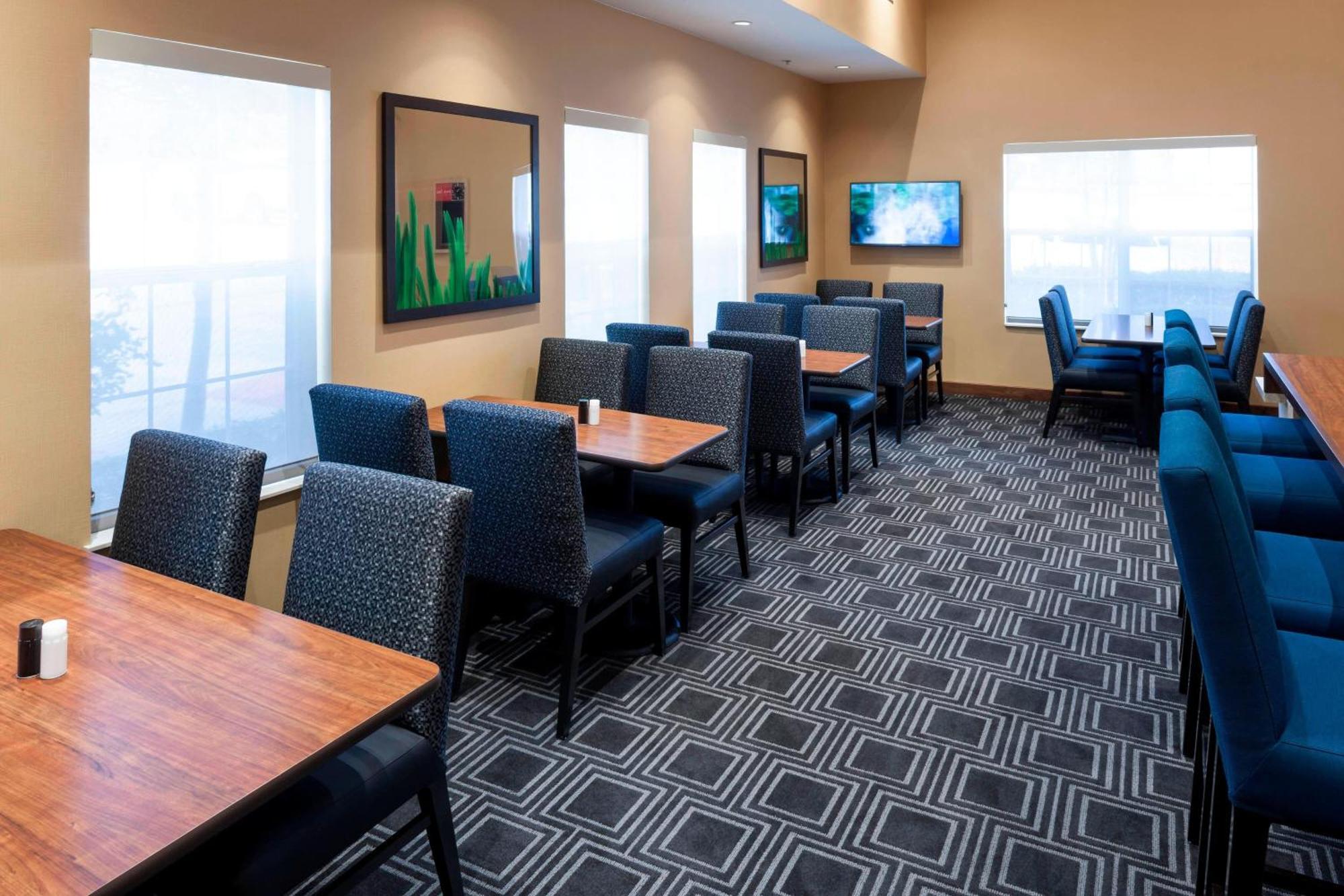 Towneplace Suites Dallas Las Colinas Ирвинг Экстерьер фото